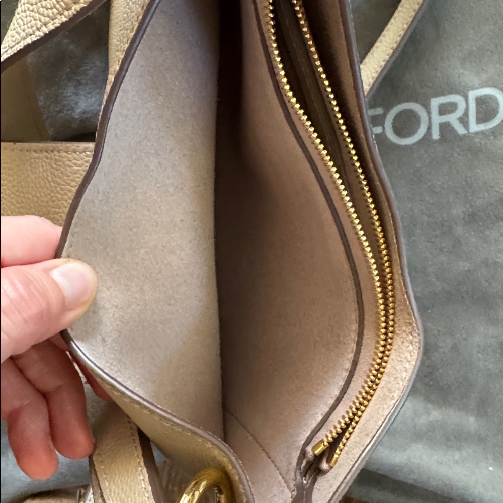 Tom Ford small Tara leather top handle bag - Picture 8 of 12